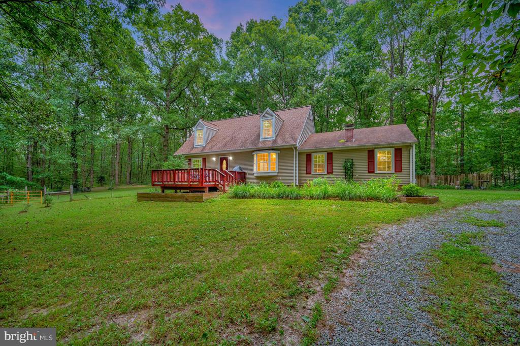 8515 BERKELEY FARMS LANE