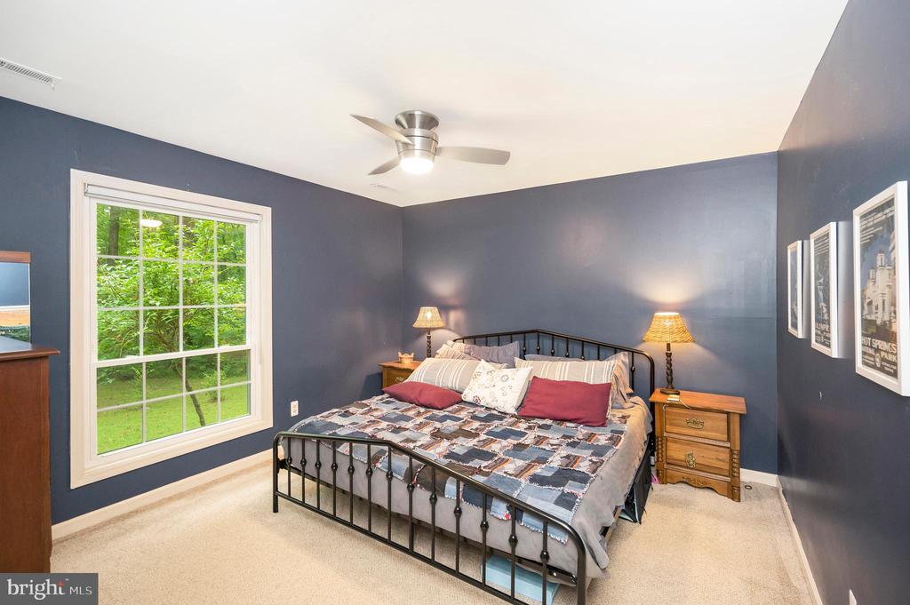 8515 BERKELEY FARMS LANE
