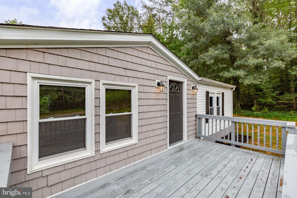 10337 BEAVER LANE