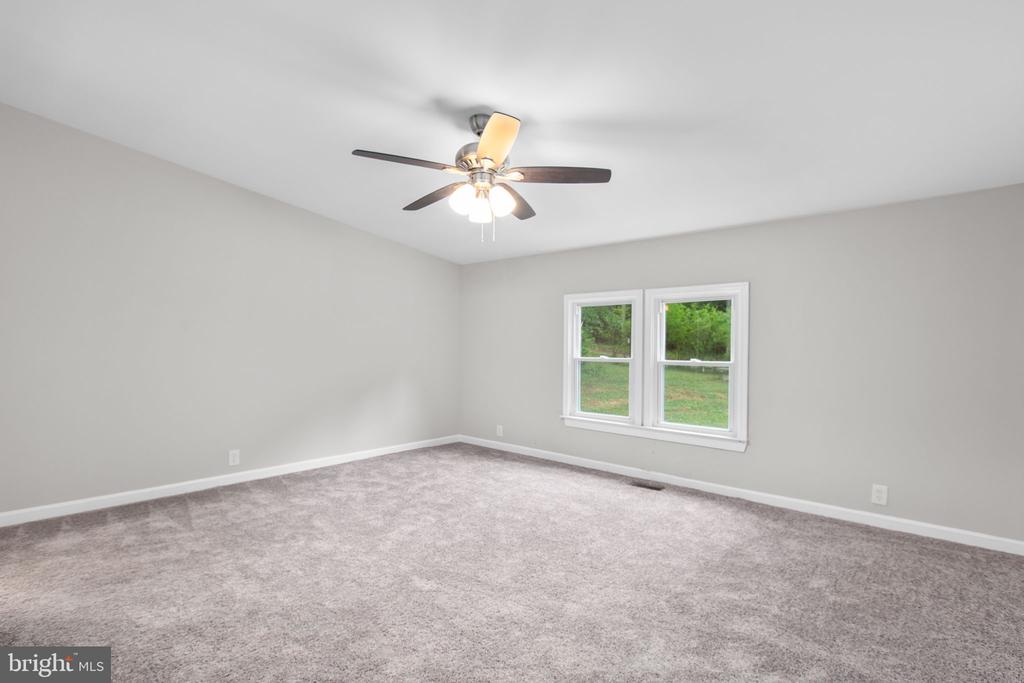 10337 BEAVER LANE