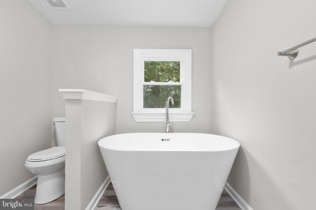10337 BEAVER LANE