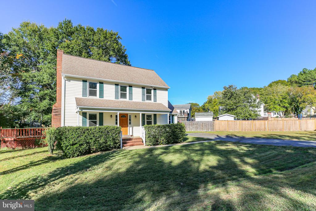 606 CASEY PLACE