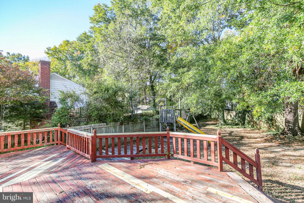 606 CASEY PLACE