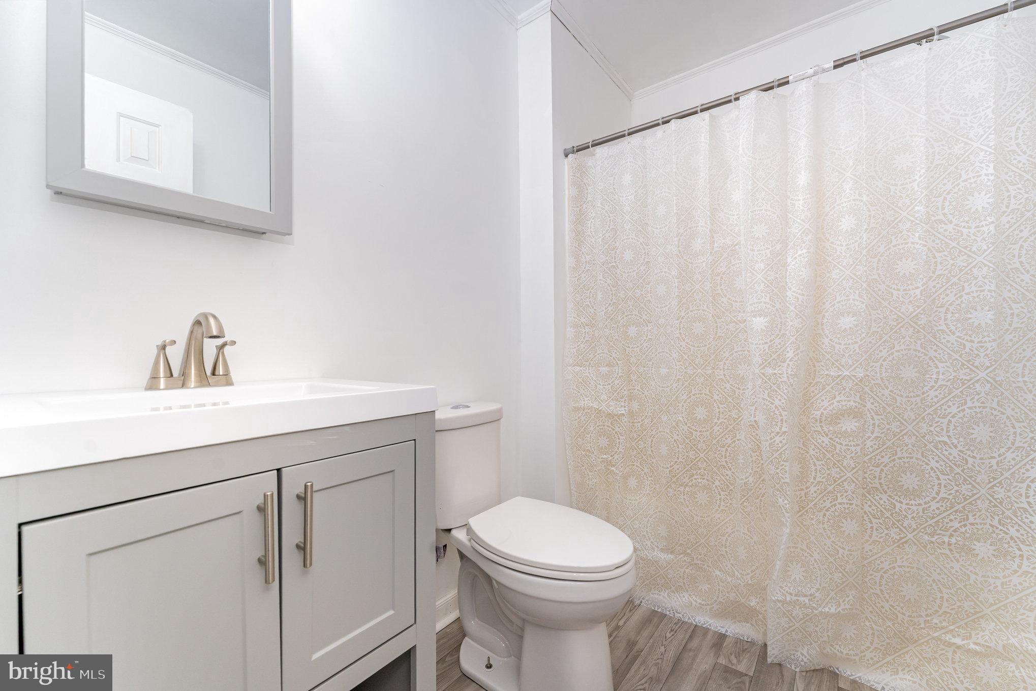 5813 QUEENS MILL CIRCLE