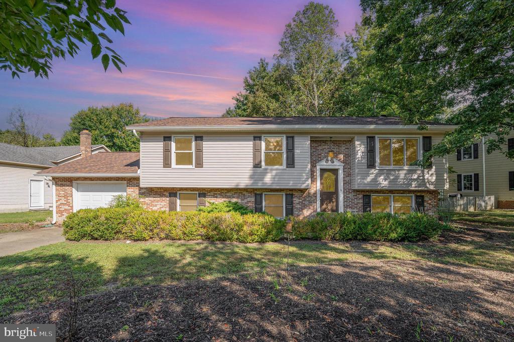 5813 QUEENS MILL CIRCLE