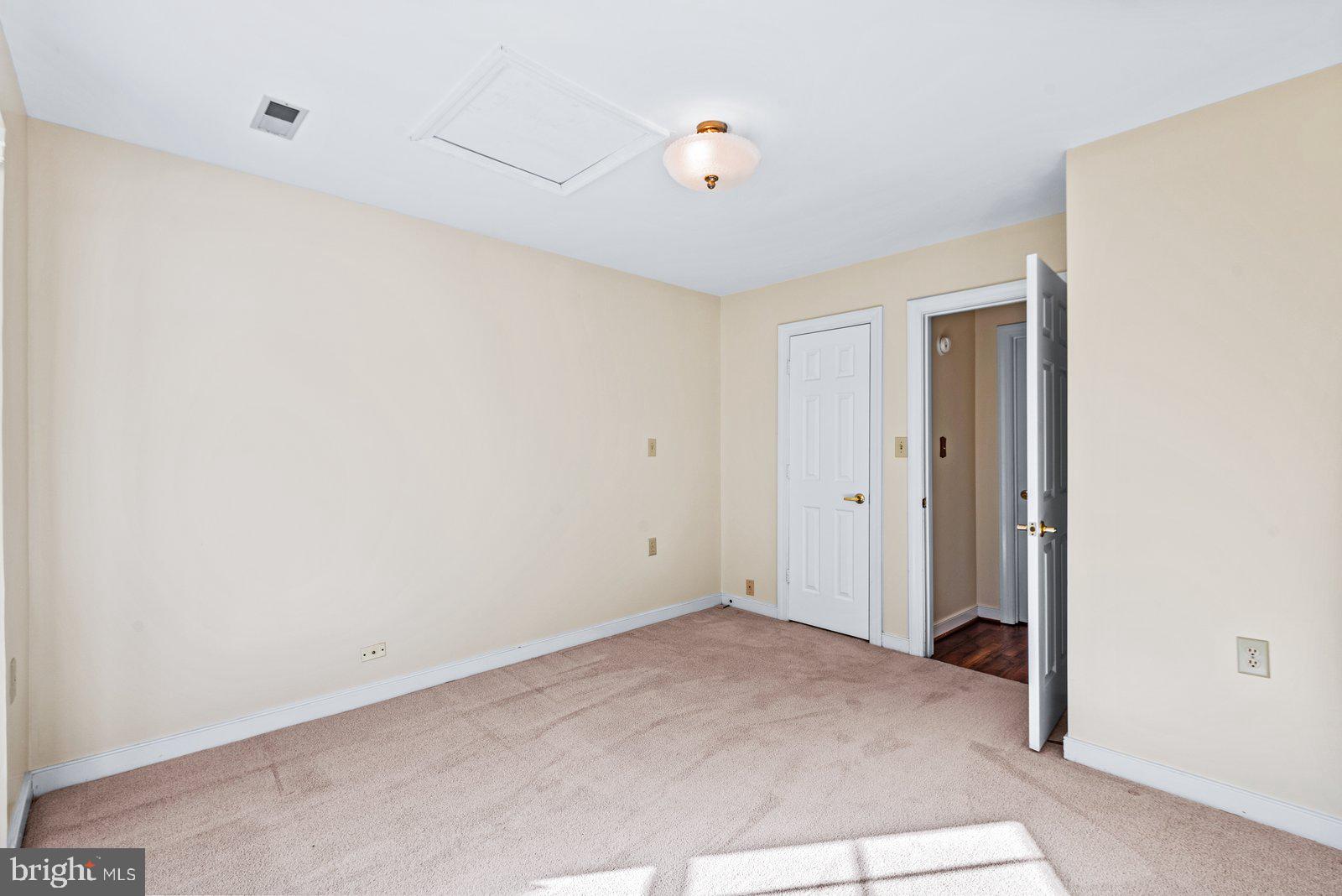 11471 CHARLESTON COURT