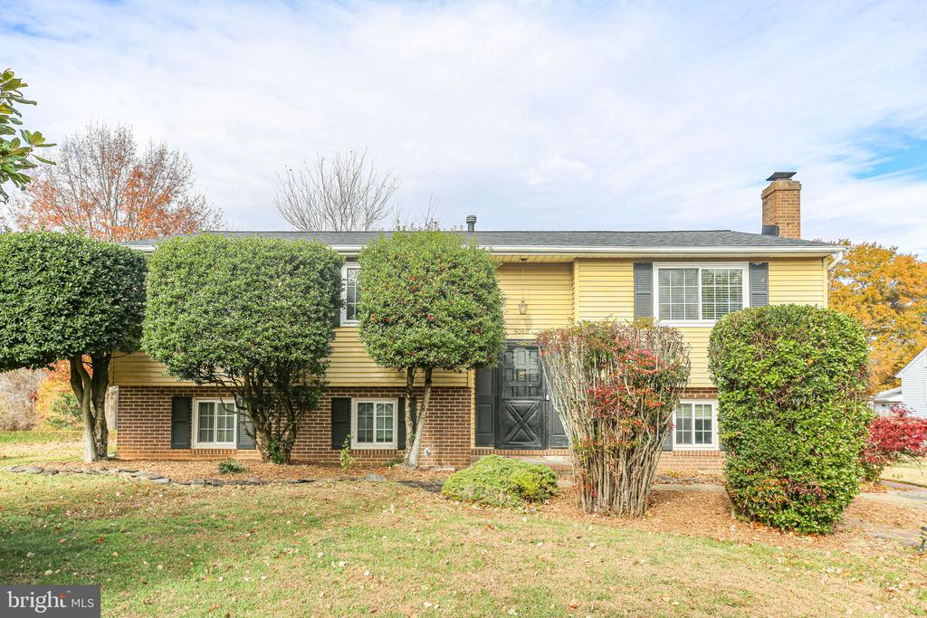 5068 MACNAMARA DRIVE