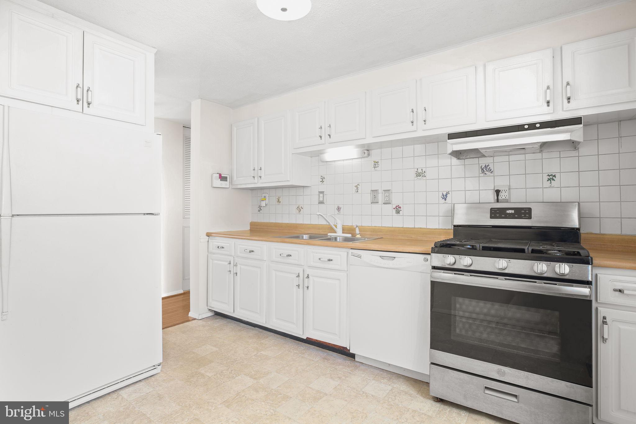 5068 MACNAMARA DRIVE