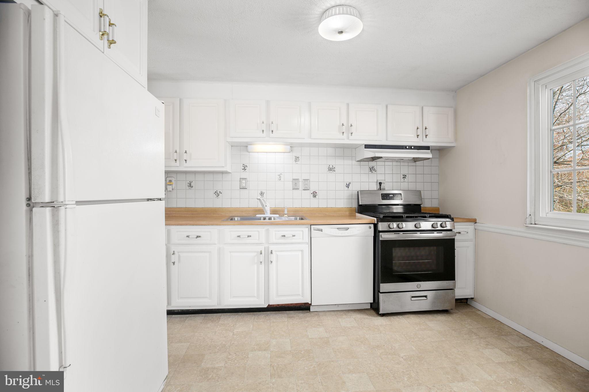 5068 MACNAMARA DRIVE