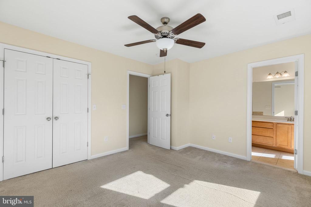 10903 THIEL COURT
