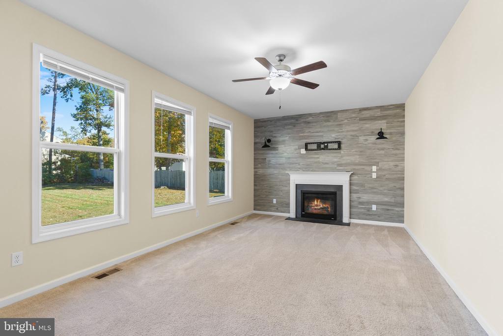 10903 THIEL COURT