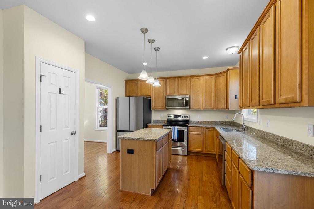 10903 THIEL COURT
