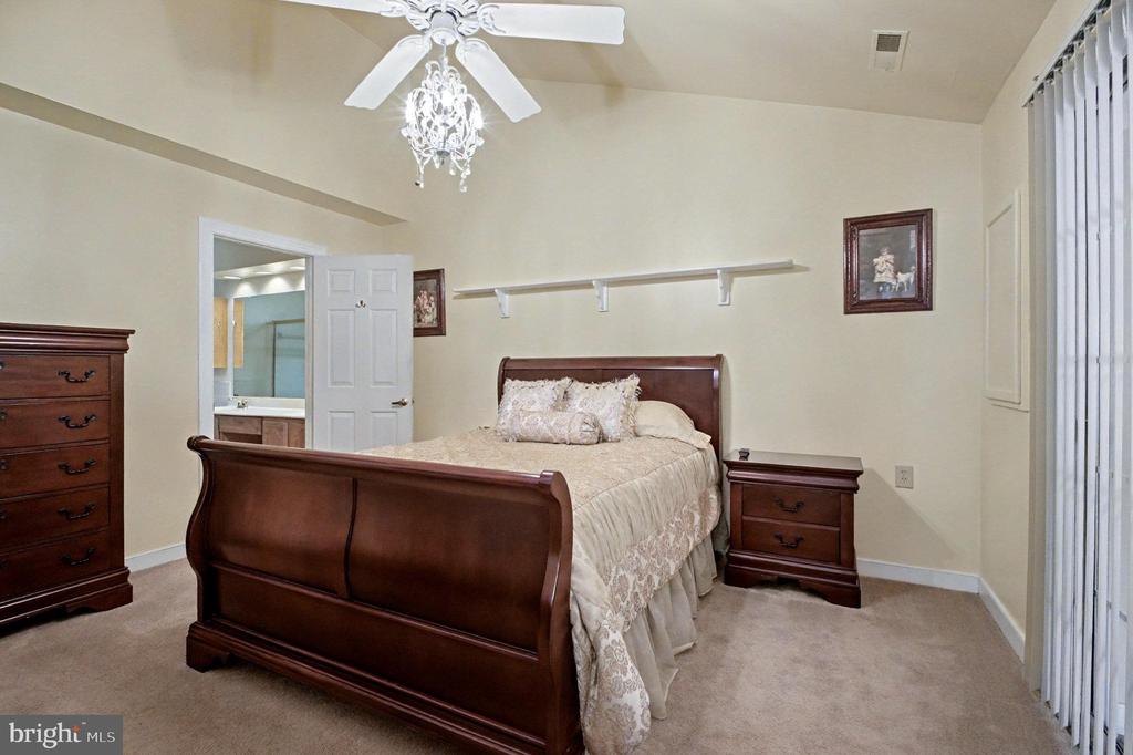 11239 STONE MILL COURT