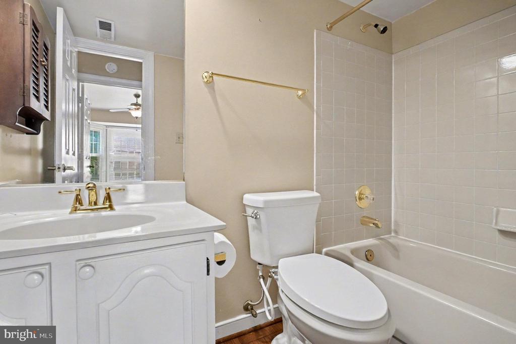 11239 STONE MILL COURT