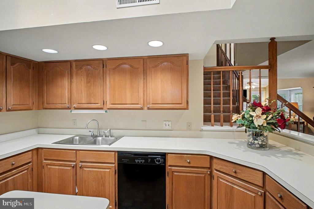 11239 STONE MILL COURT