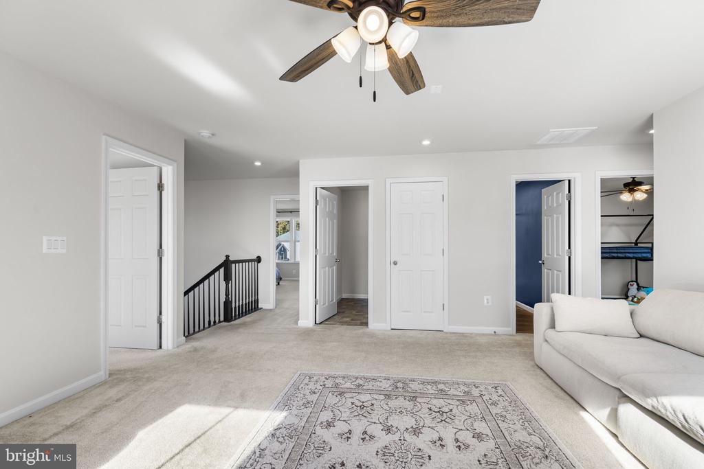 7613 LANGPORT DRIVE