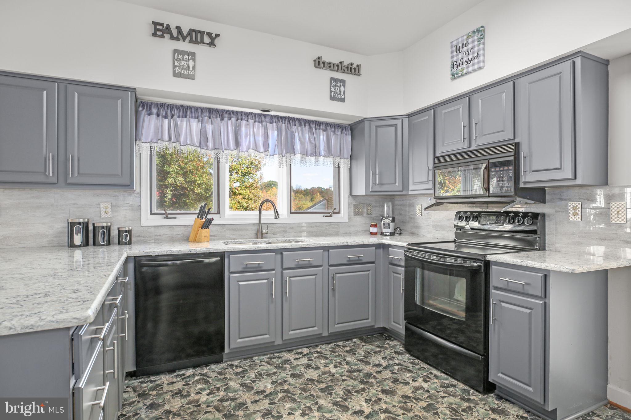 11801 GARDENIA DRIVE