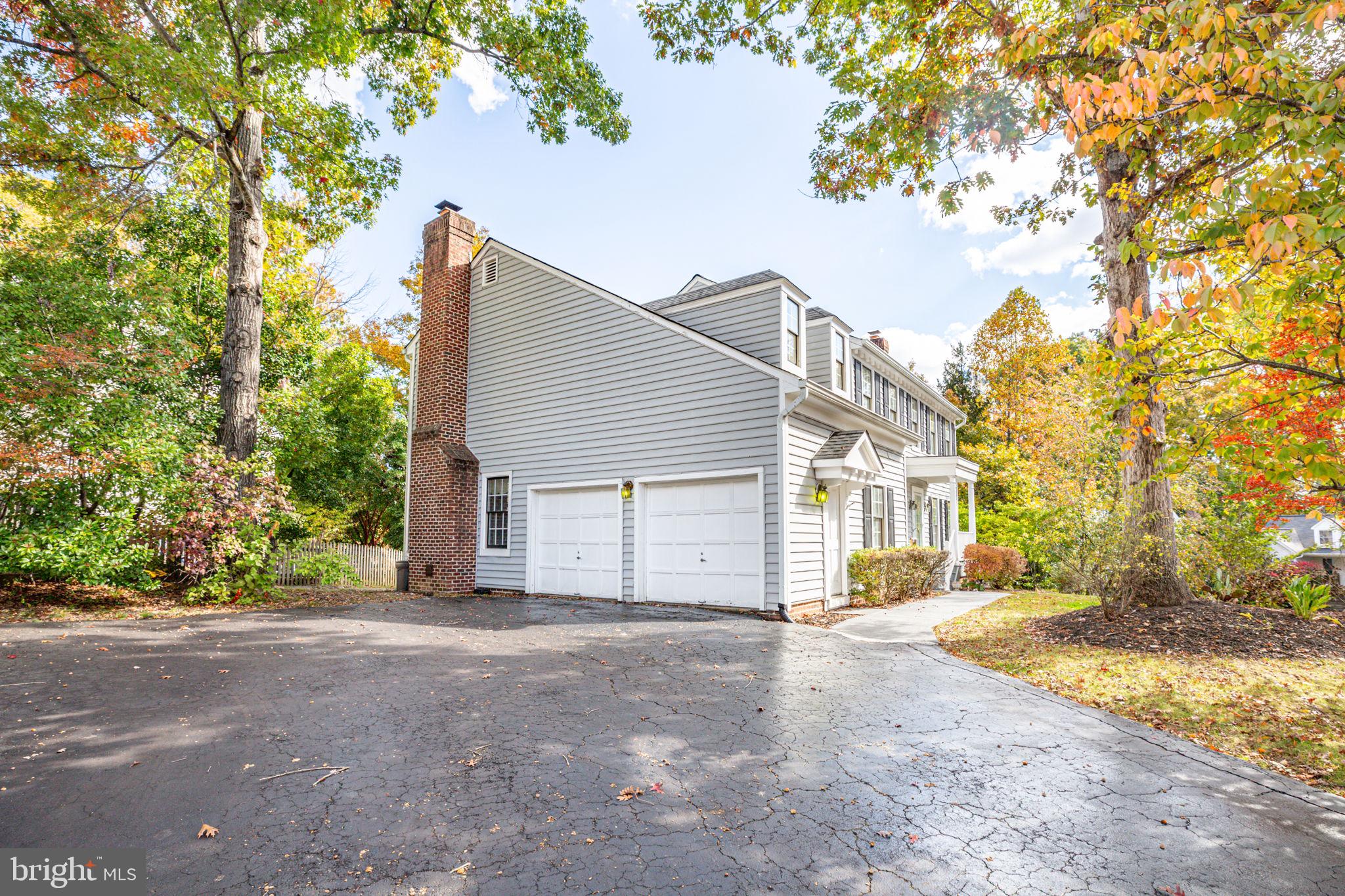 11801 GARDENIA DRIVE