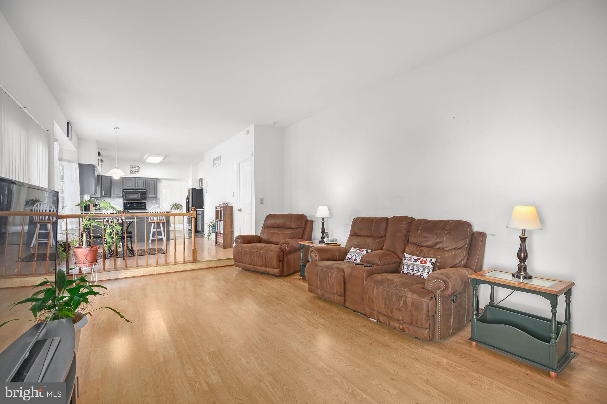 11801 GARDENIA DRIVE