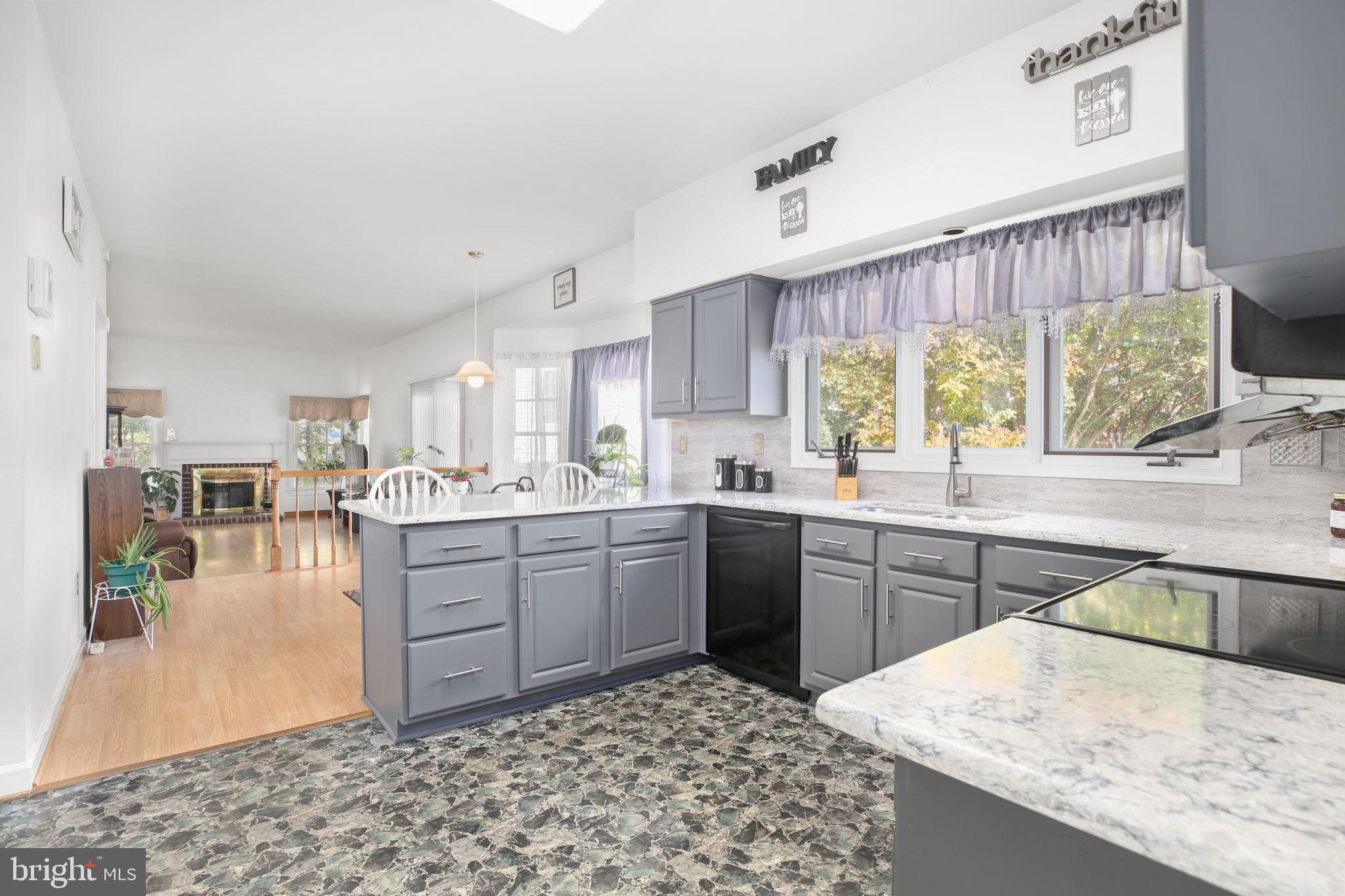 11801 GARDENIA DRIVE