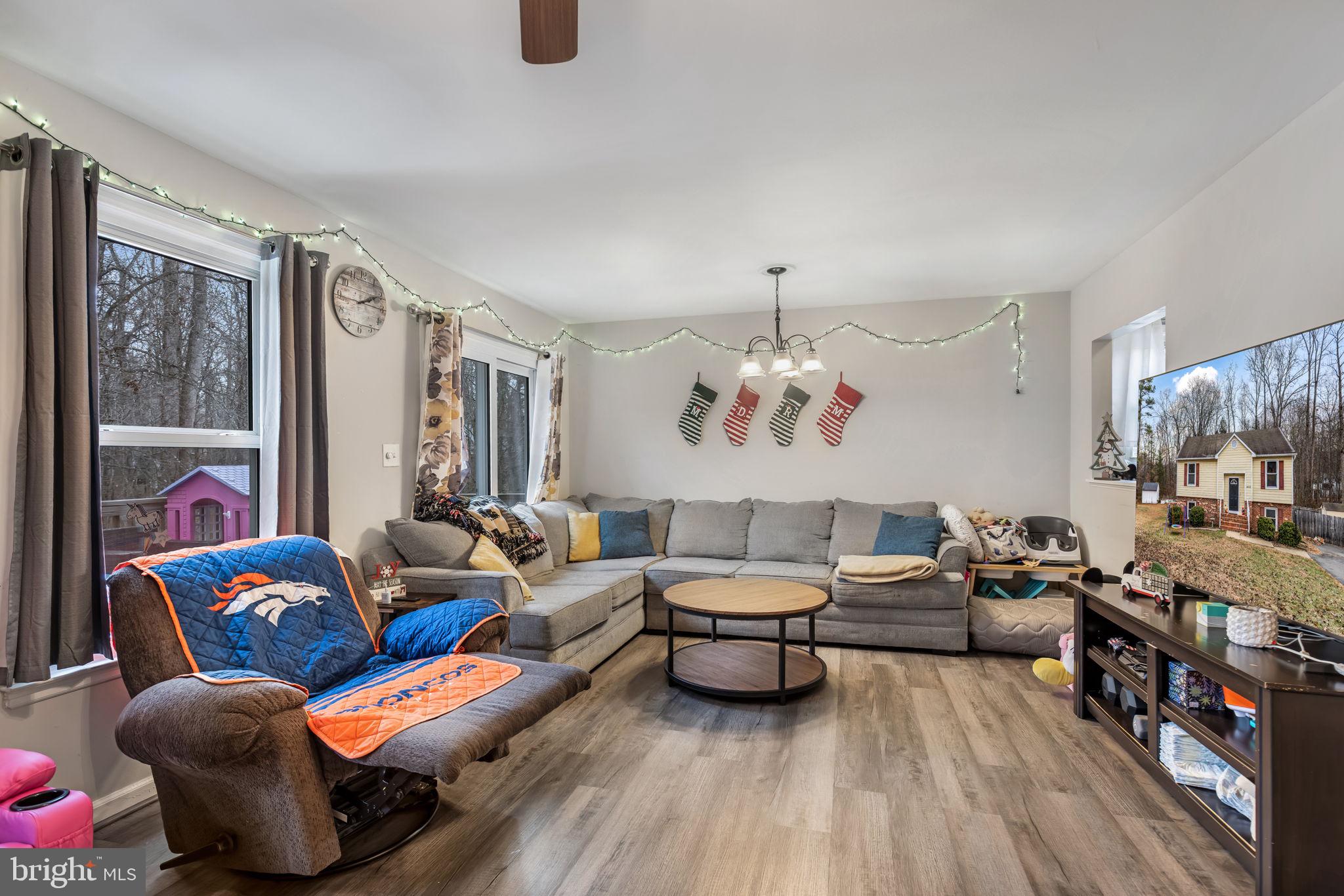 10713 COBBLESTONE DRIVE