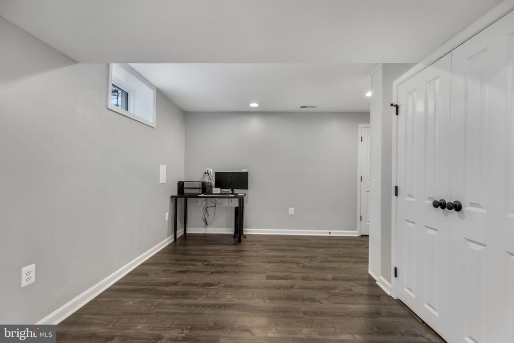 12611 WILDERNESS PARK DRIVE