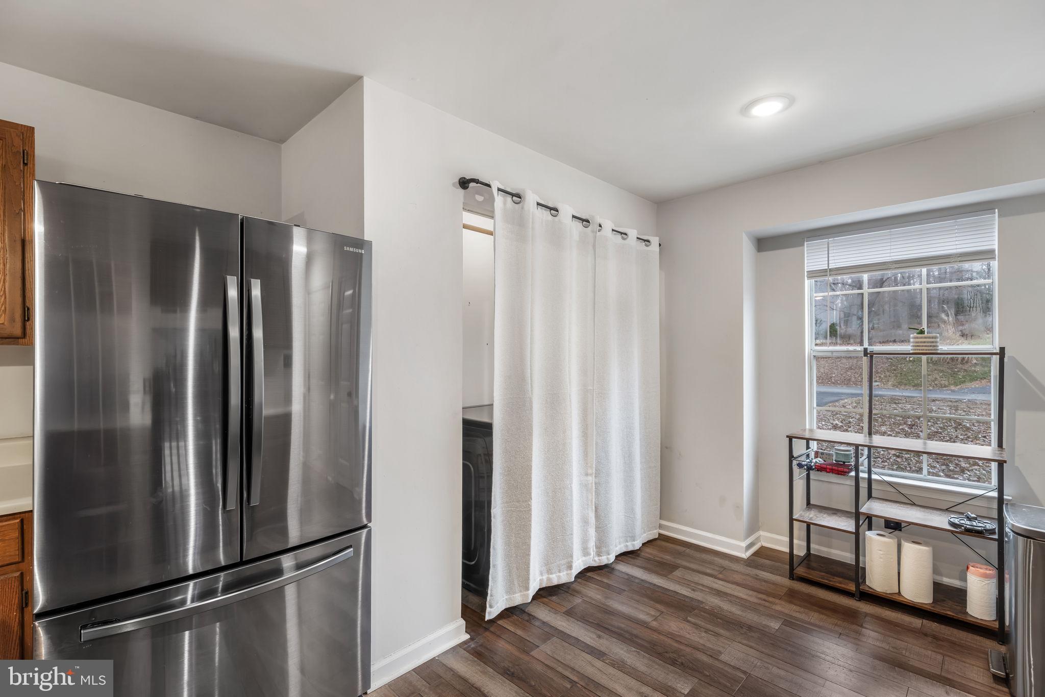 10907 CRESTWOOD DRIVE