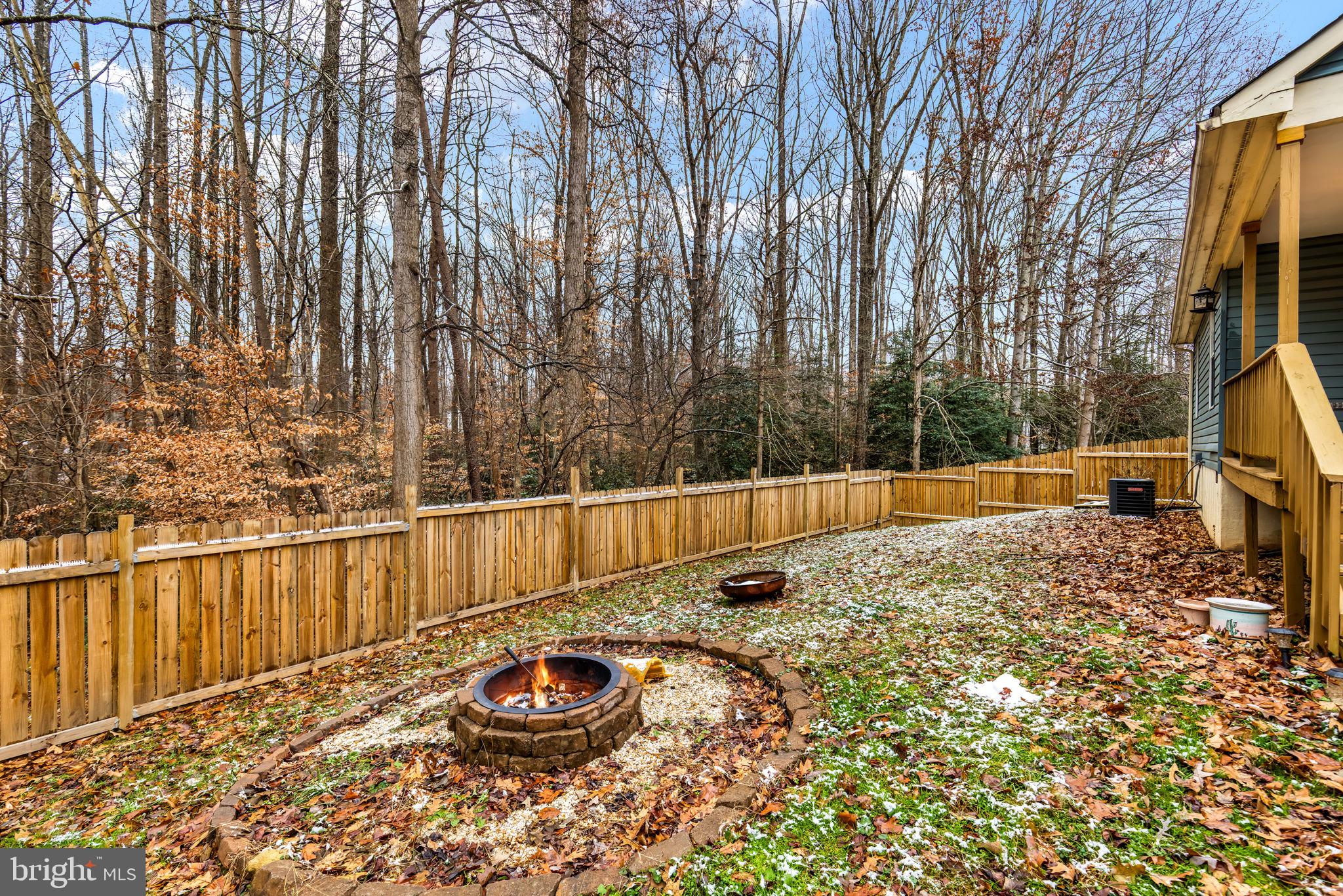 10907 CRESTWOOD DRIVE