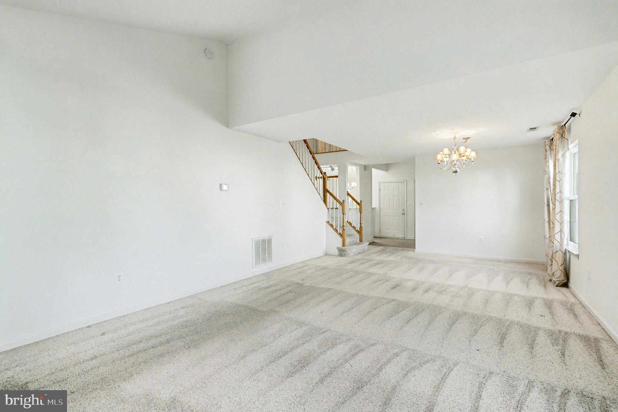 11604 HAMPSHIRE COURT