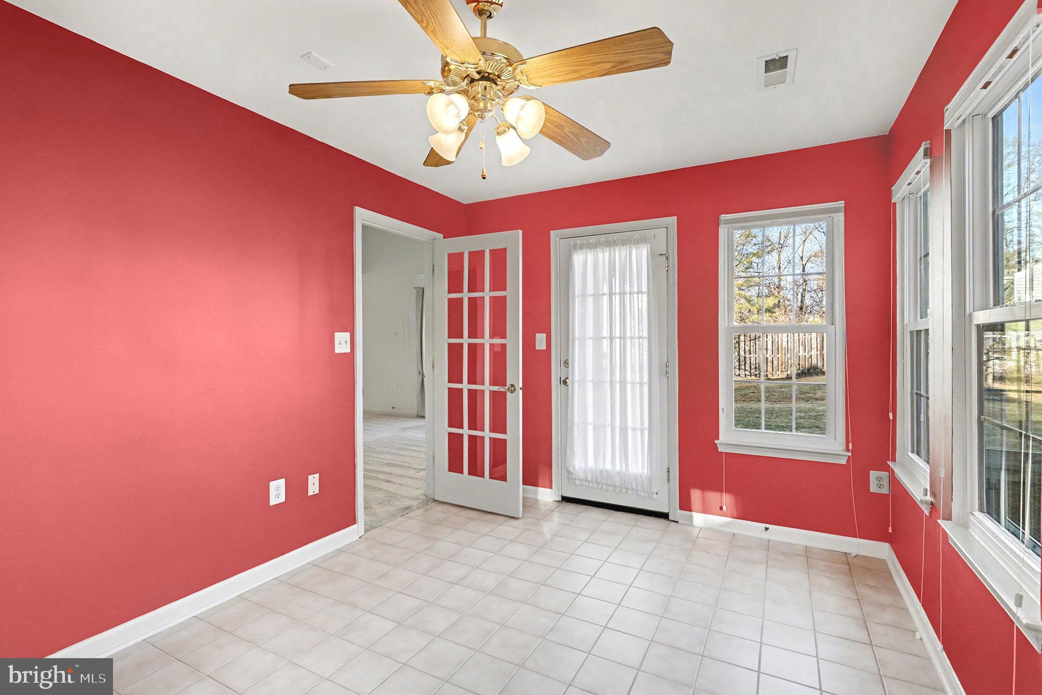 11604 HAMPSHIRE COURT