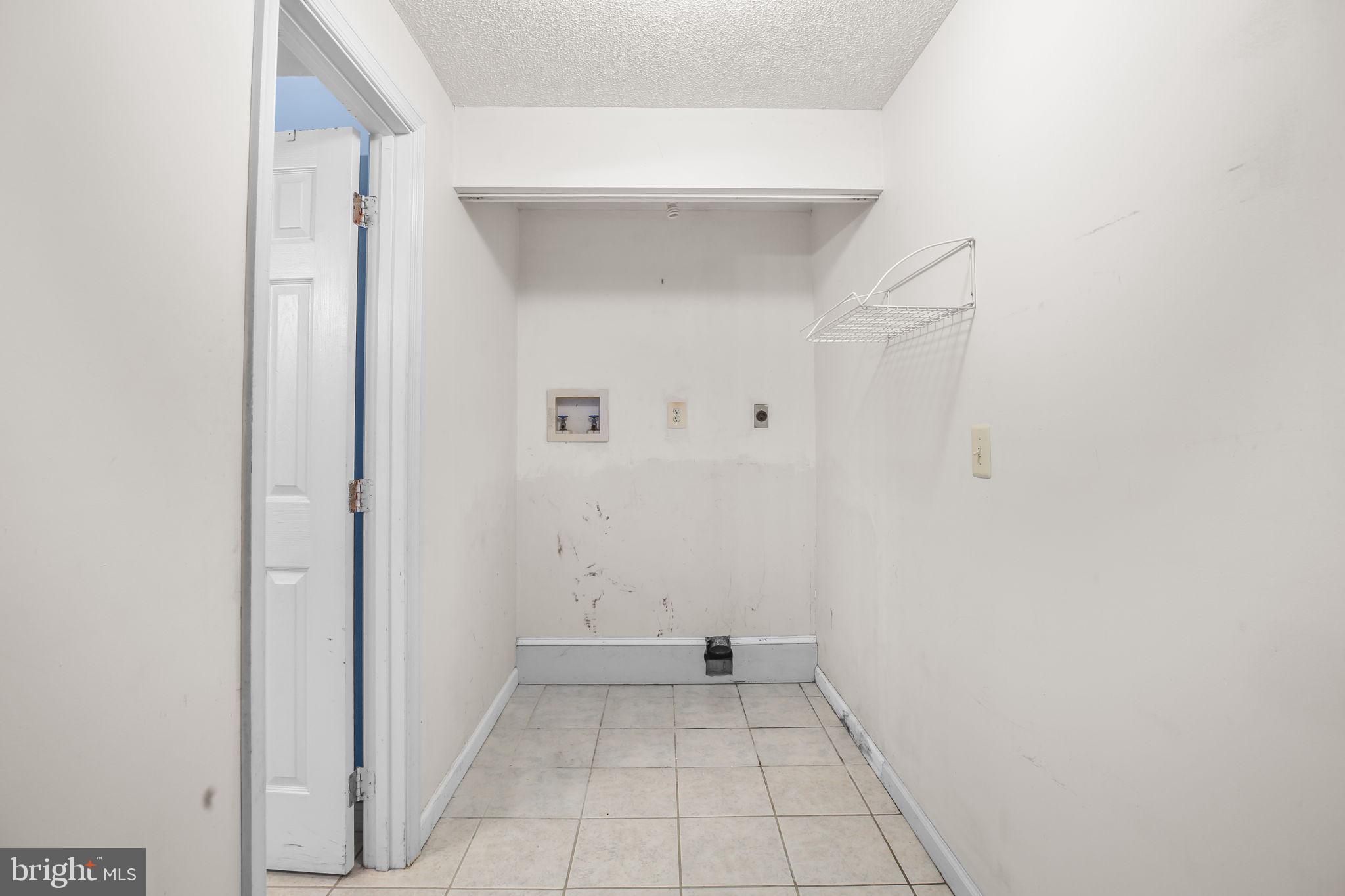 11210 SPRINGFIELD DRIVE