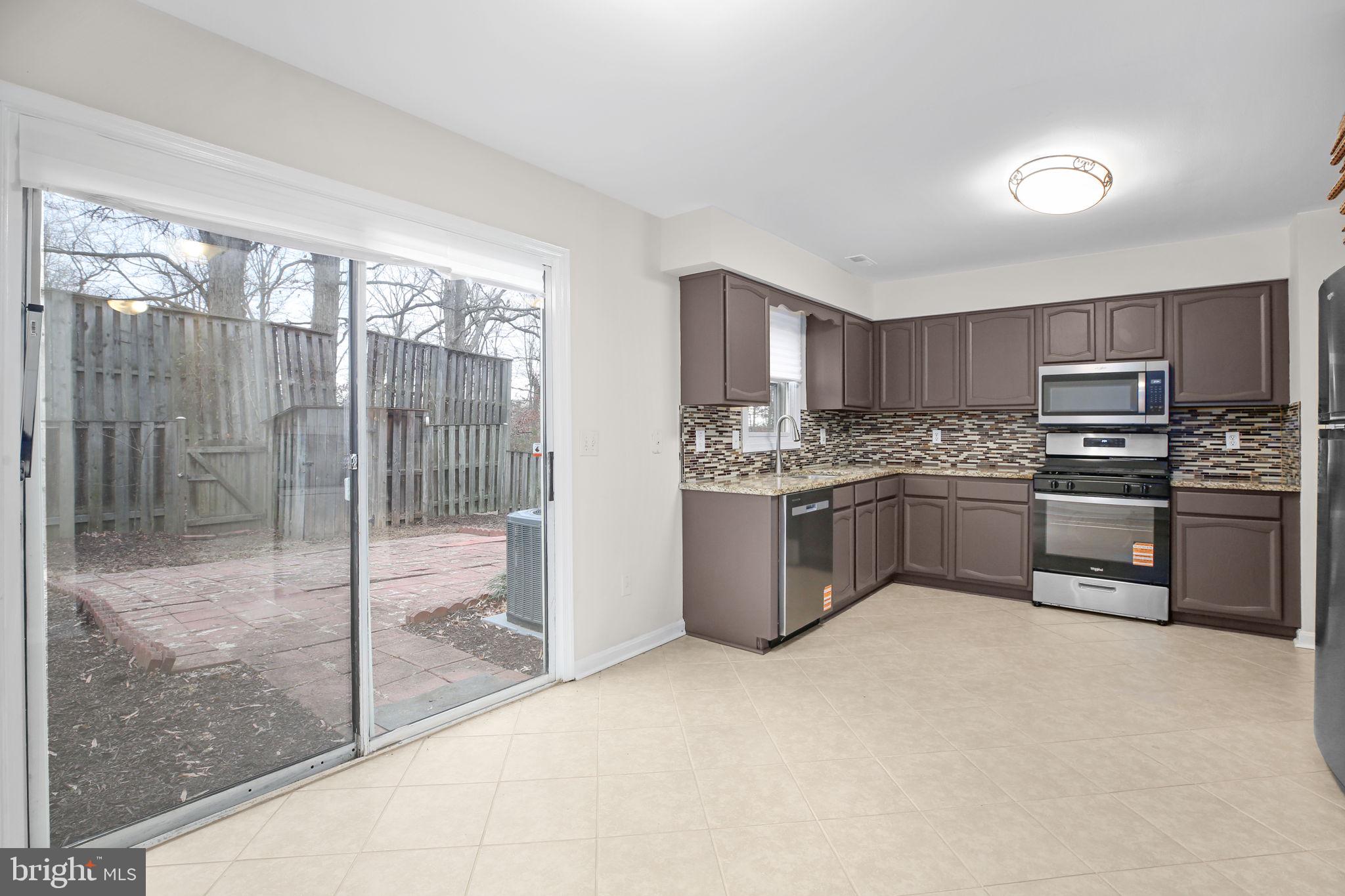 10715 GRETA LYNN COURT