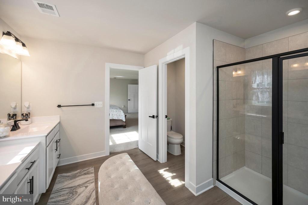 5432 HOLLEY OAK LANE