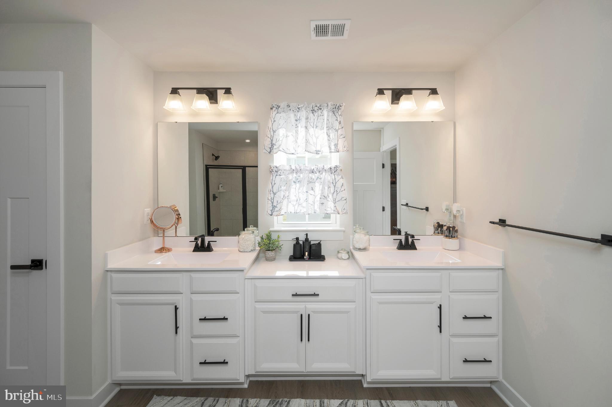 5432 HOLLEY OAK LANE