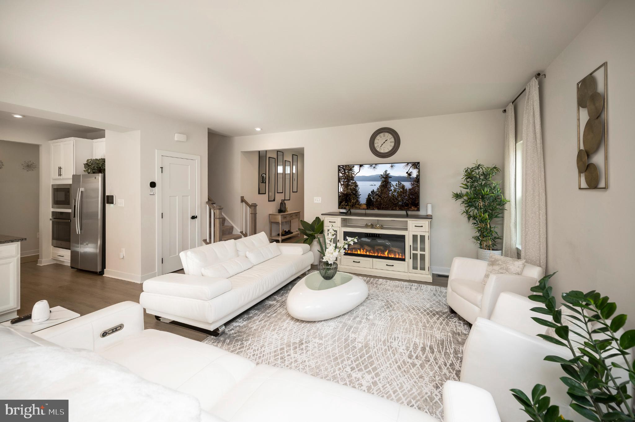 5432 HOLLEY OAK LANE