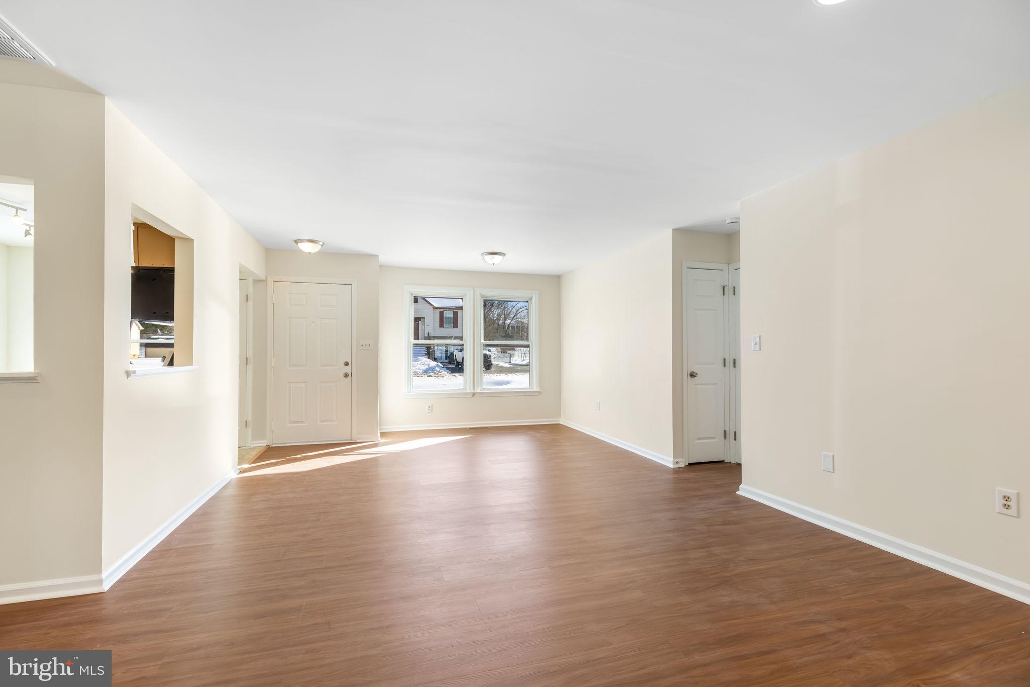 5303 BRIARBEND COURT