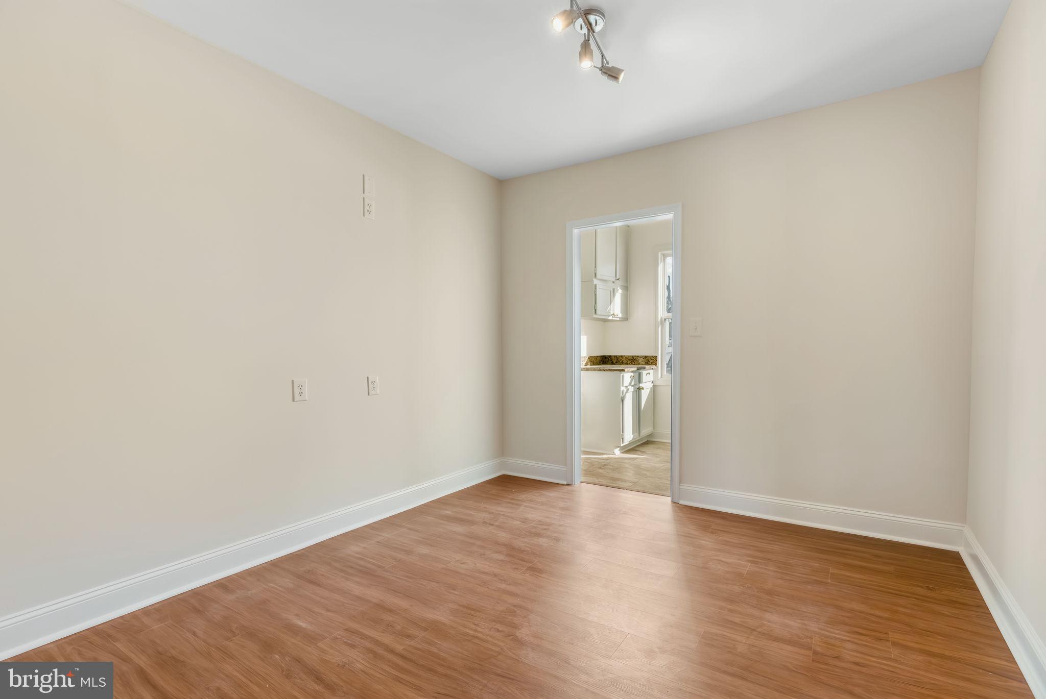 5303 BRIARBEND COURT