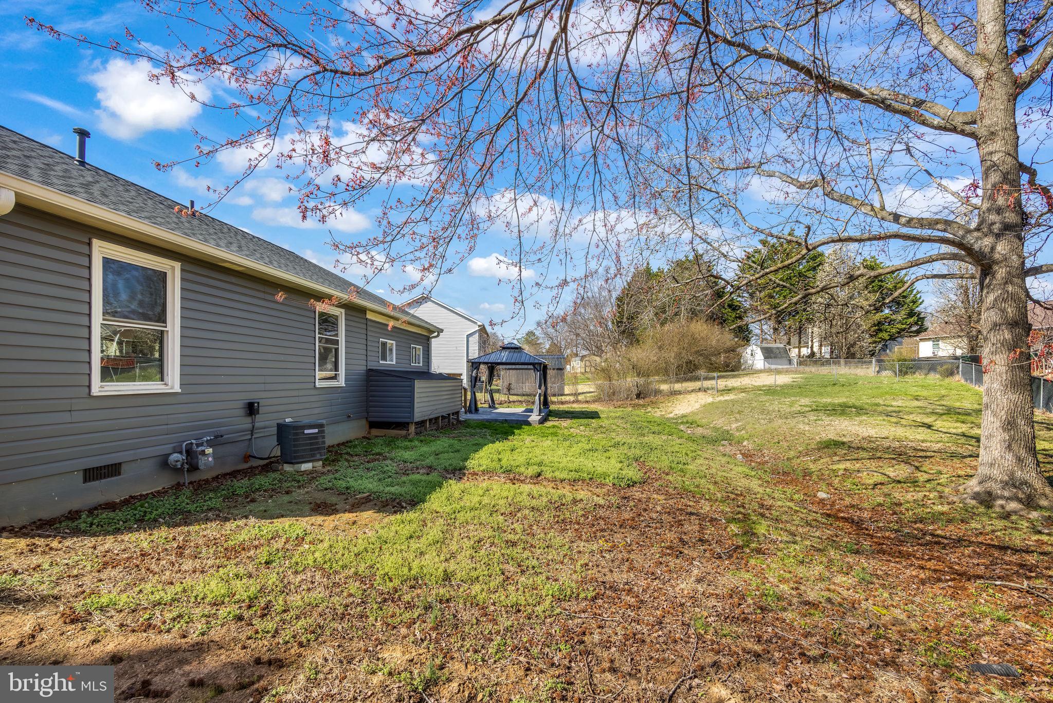 5303 BRIARBEND COURT