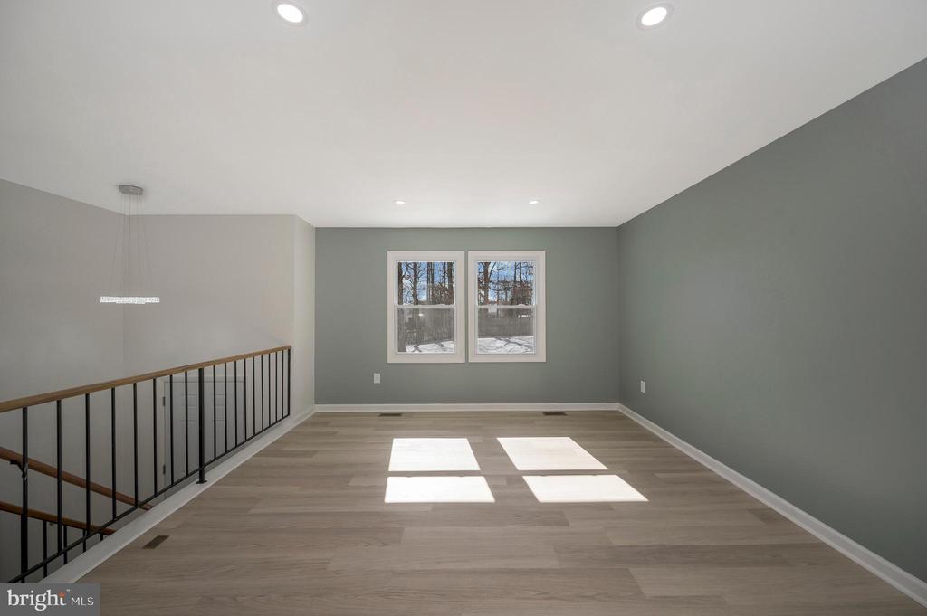 3517 WAVERLY DRIVE
