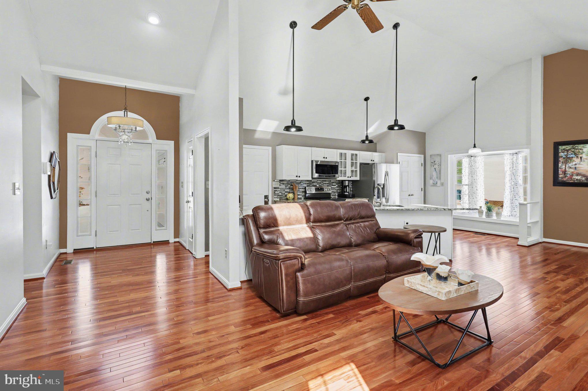 5220 LEAVELLS CROSSING DRIVE