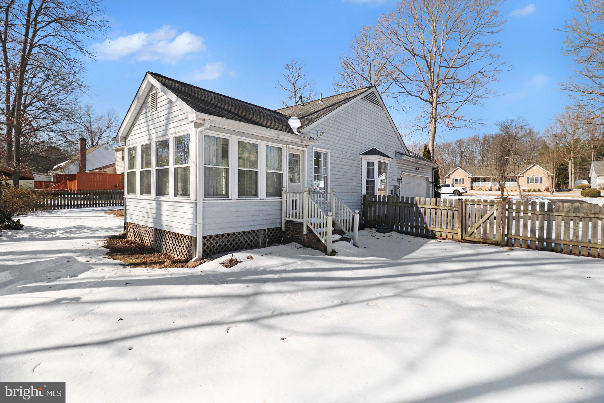 5220 LEAVELLS CROSSING DRIVE