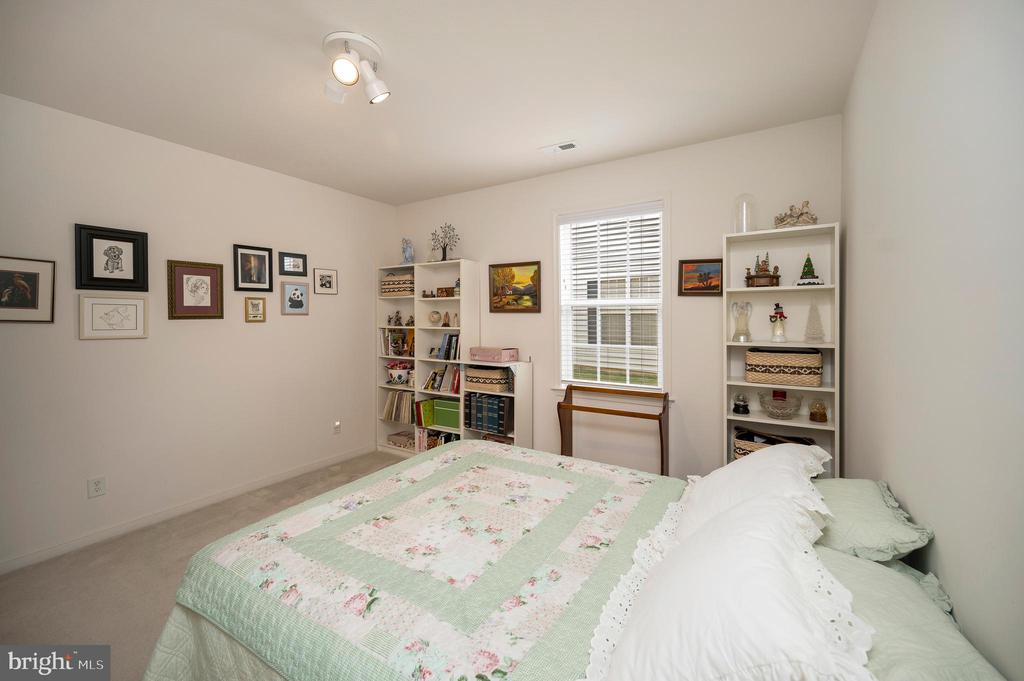 11805 LEGACY WOODS DRIVE