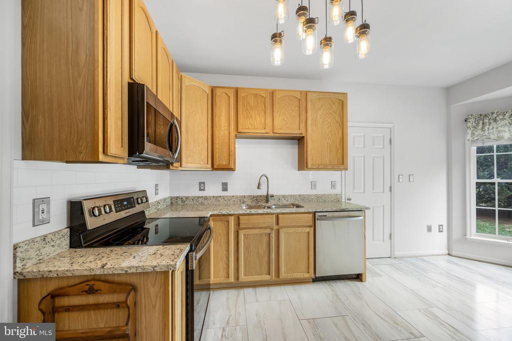 4318 BRIDLEPATH COURT