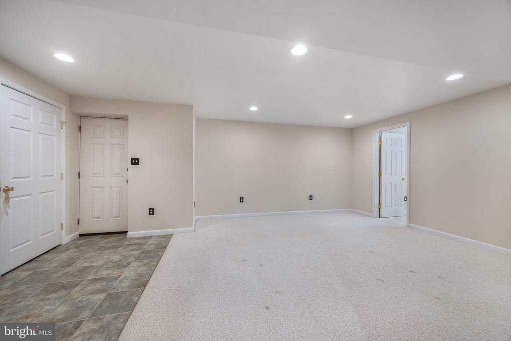 4318 BRIDLEPATH COURT