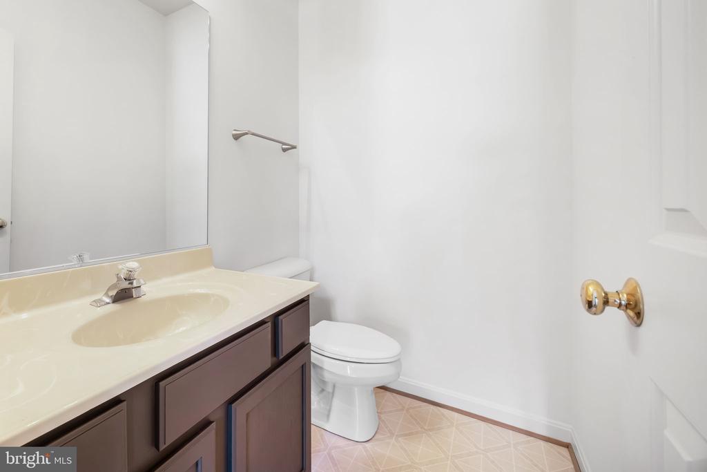 4318 BRIDLEPATH COURT