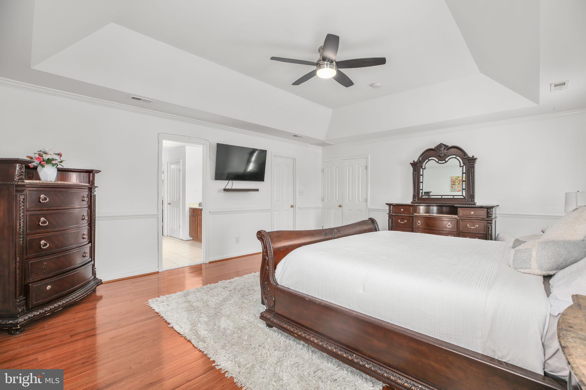 10804 TIDES COURT