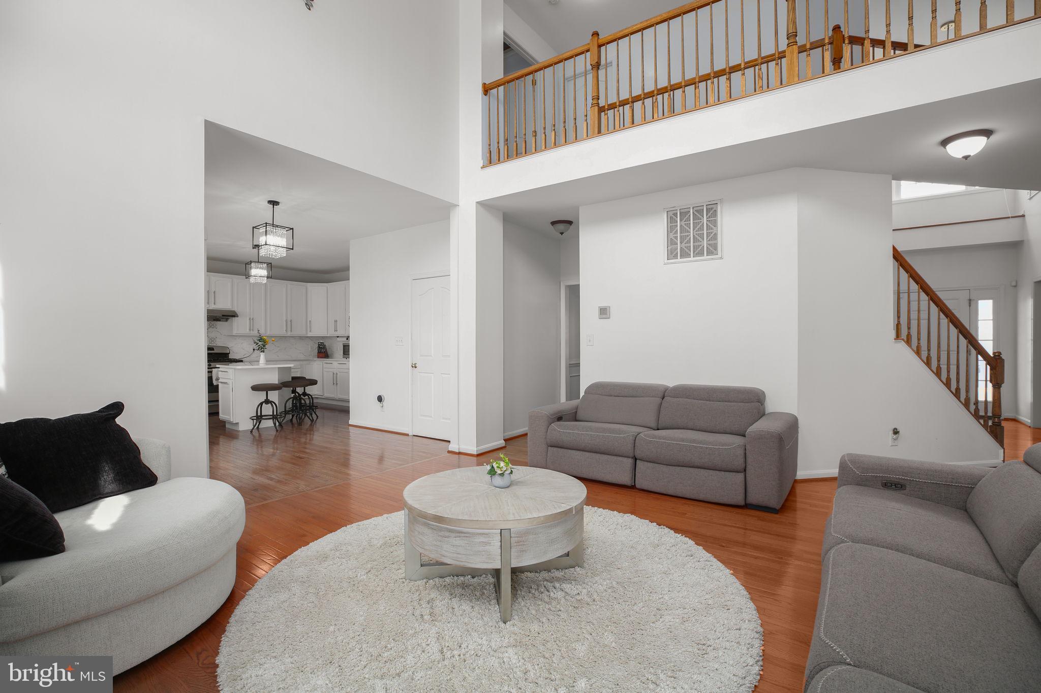 10804 TIDES COURT