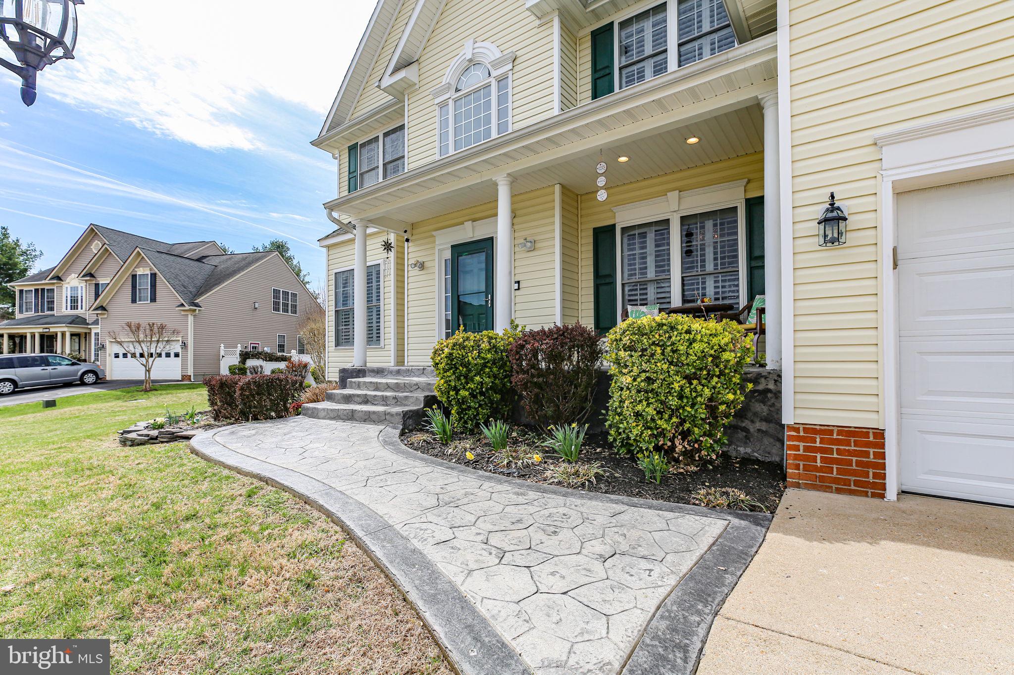 10804 TIDES COURT