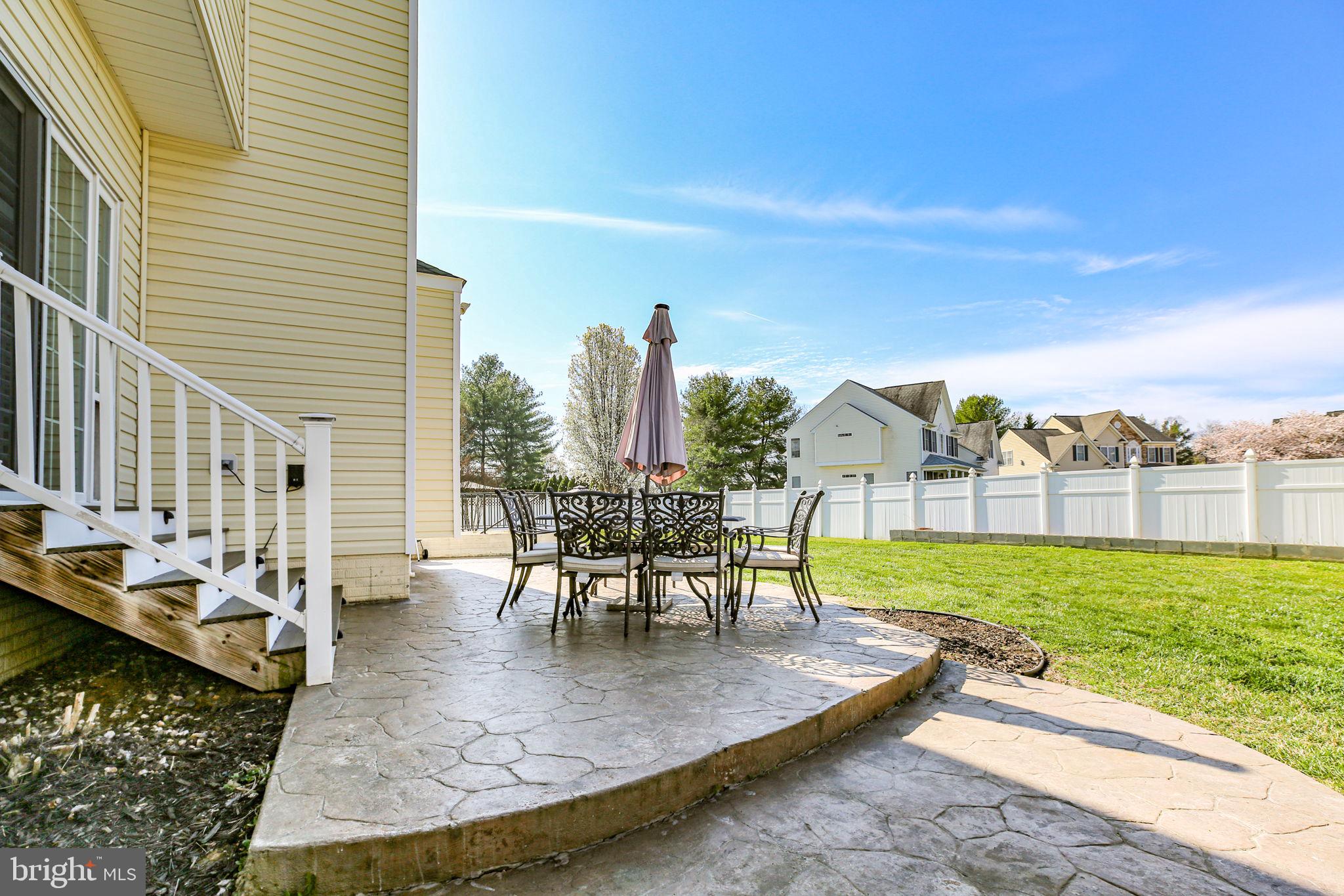 10804 TIDES COURT