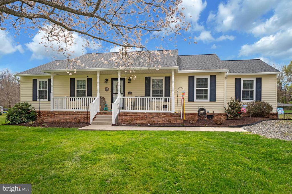 9504 QUAIL MEADOWS DRIVE